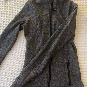 LULULEMON define jacket size 4